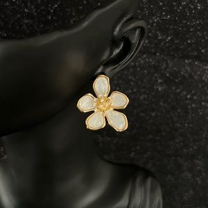 💎 New Gold Plated Elegant Big Flower Earrings